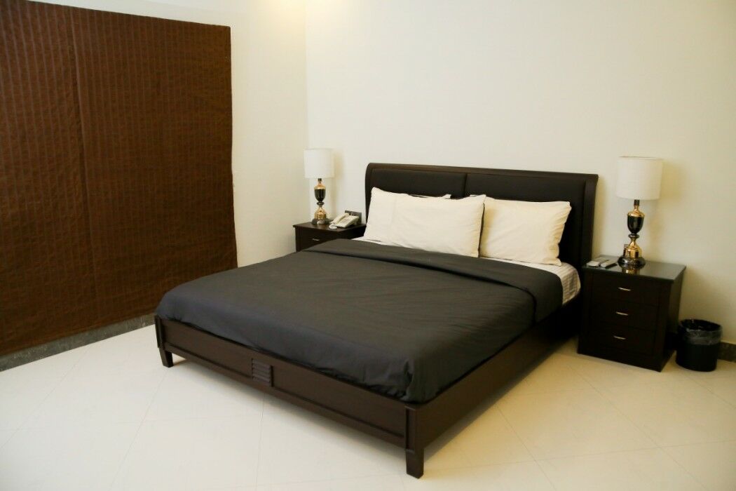 Sunset Suites Karachi Buitenkant foto